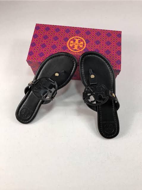 T-B Premium Flats Black