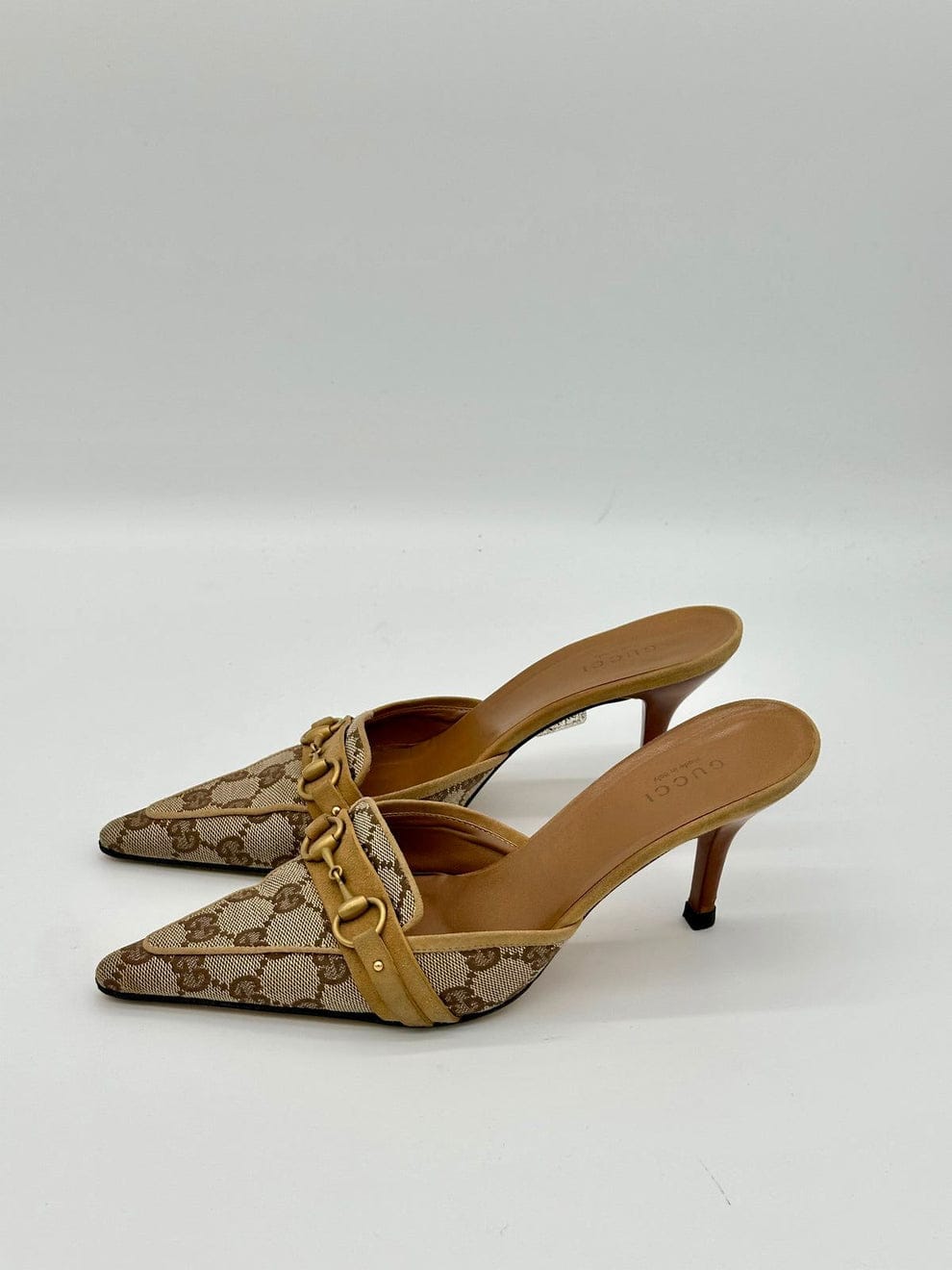 Hosebit Heel