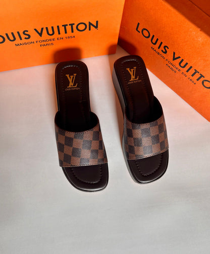 L-V Wedge
