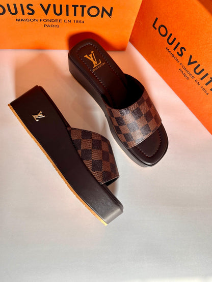 L-V Wedge