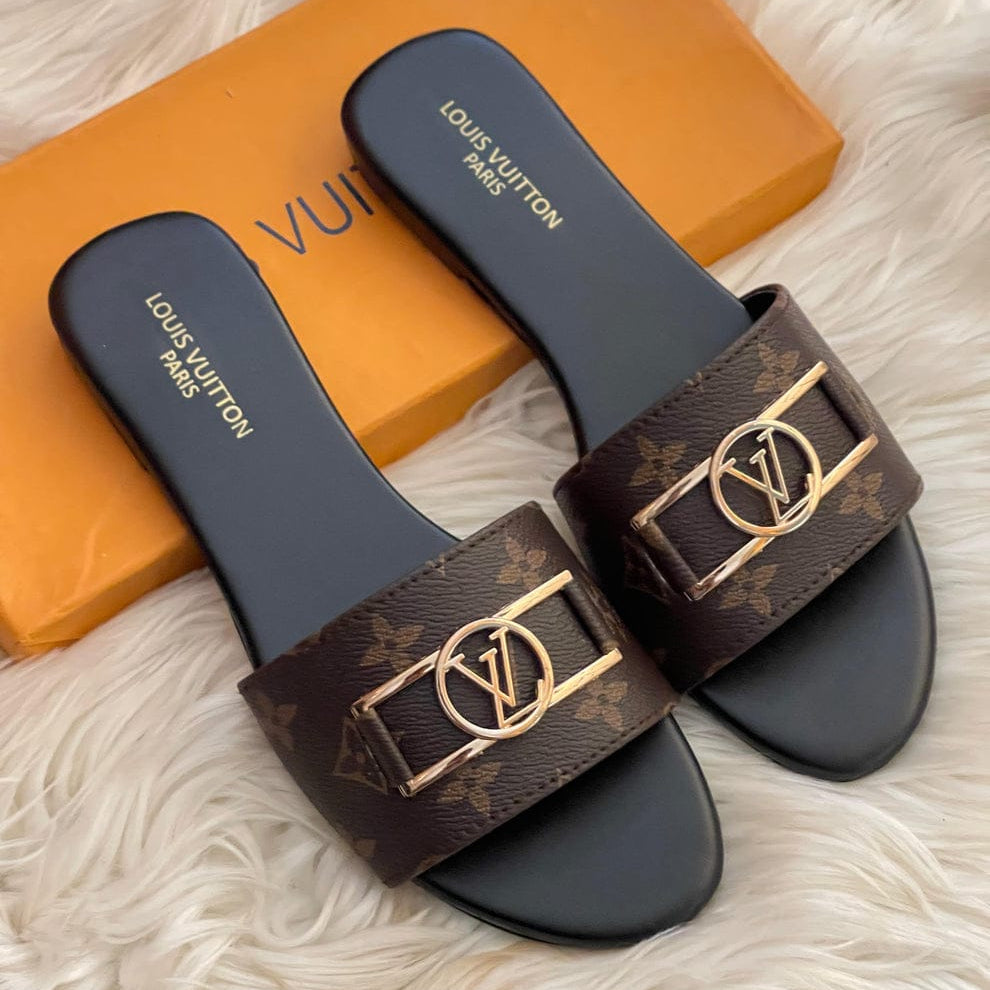 L-V Premium Flats