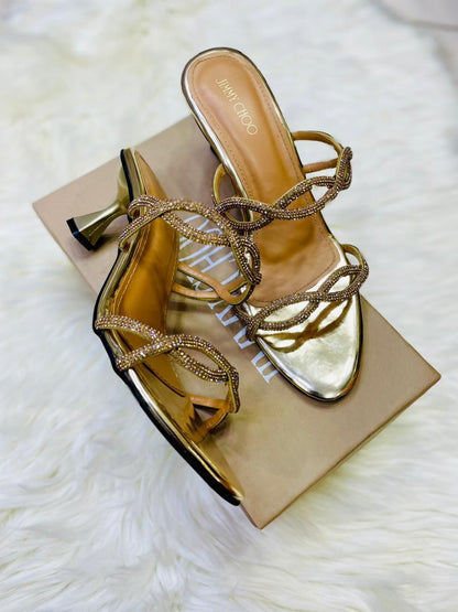 Opulent knot