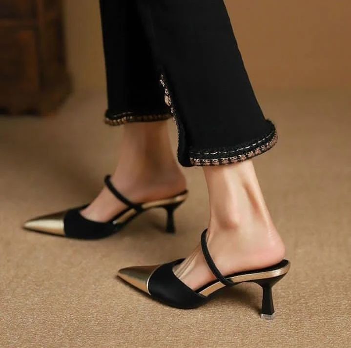 JC Pointed Heel