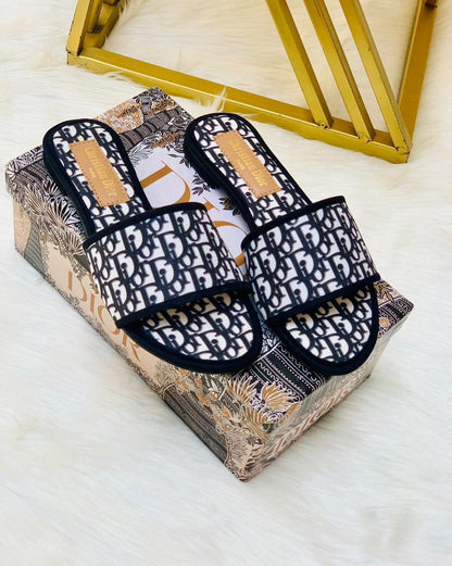 Iconic D Slides