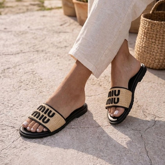 Miu Black Slide