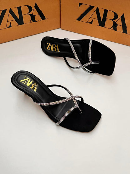 Aura Heel Black