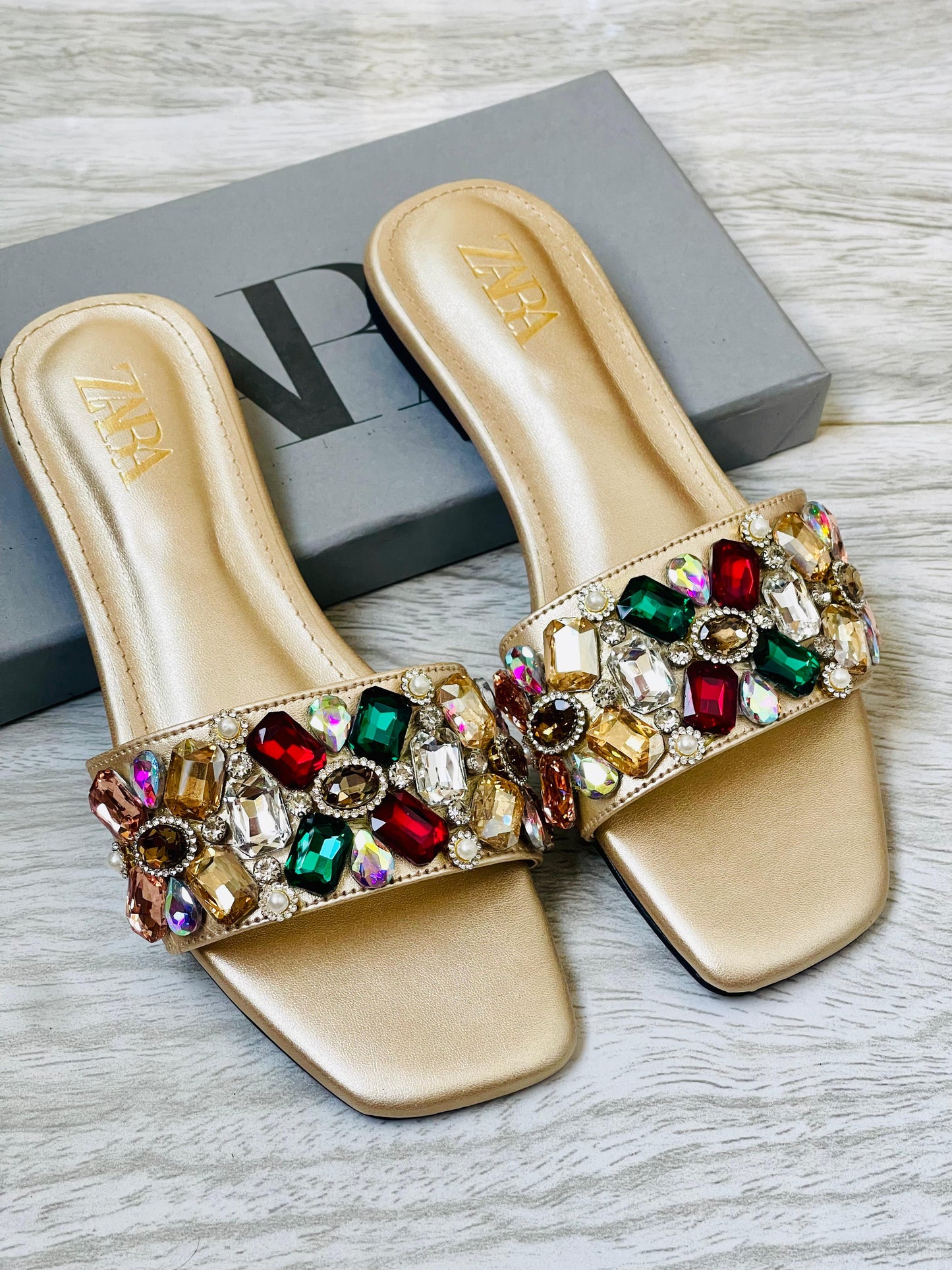Royal Gem Slide