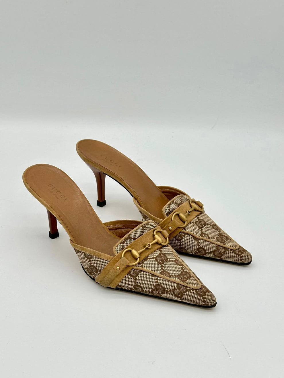 Hosebit Heel