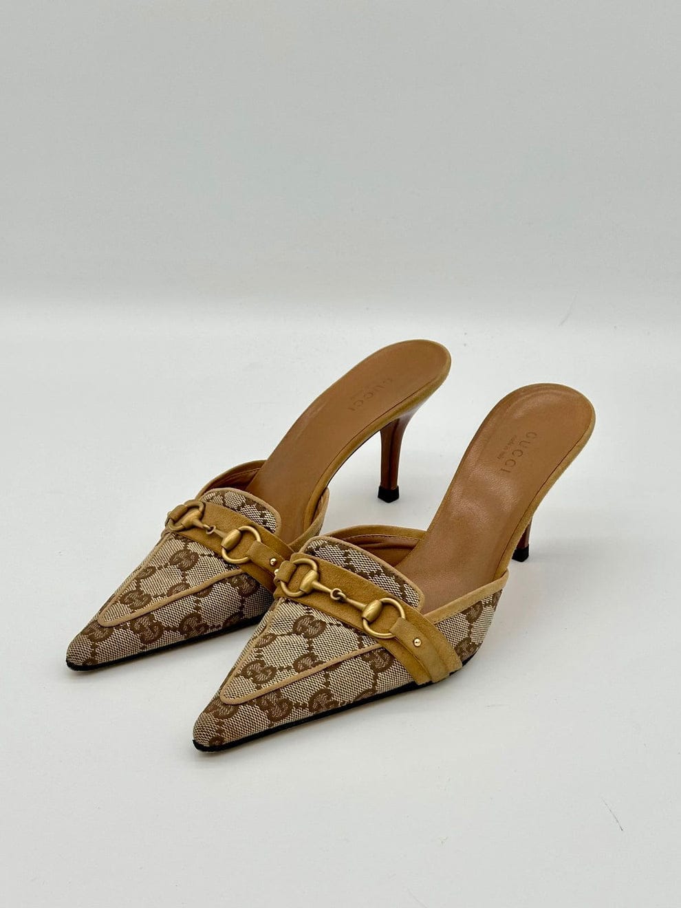 Hosebit Heel